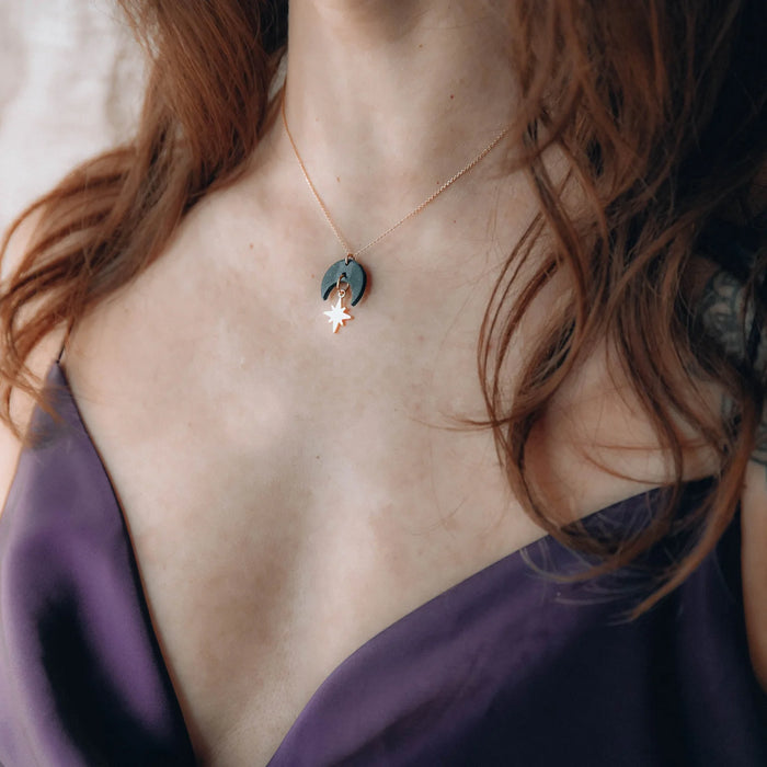 Pepper You: Celestial Star Gold Necklace in Pearly White