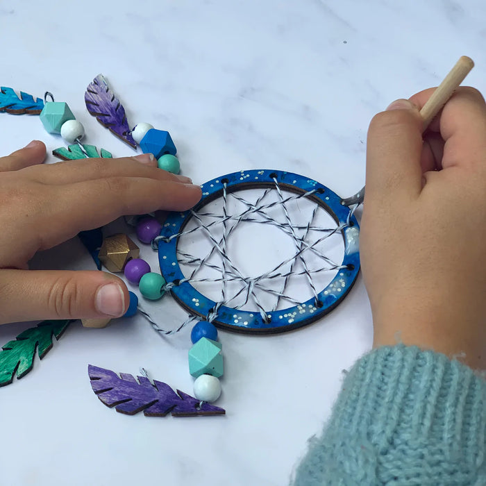 Cotton Twist: Make Your Own Dreamcatcher Activity Box