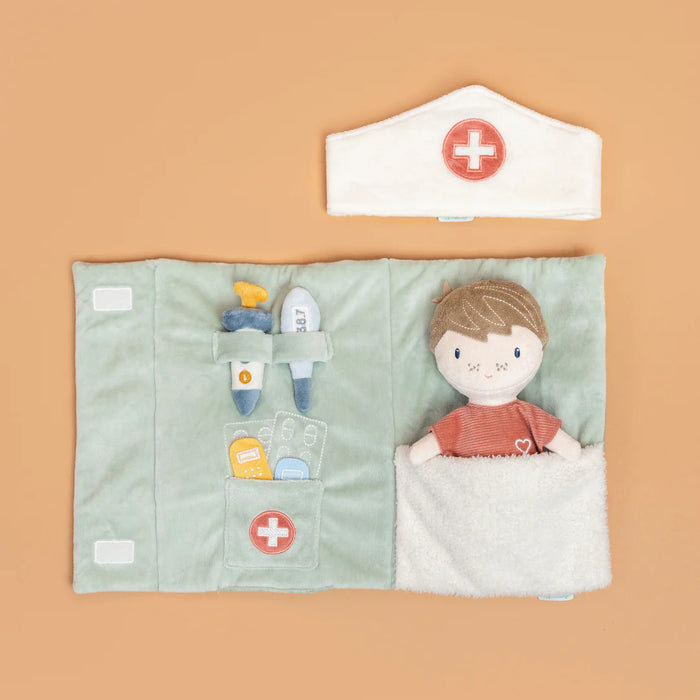 Little Dutch: Jim doll doctor playset