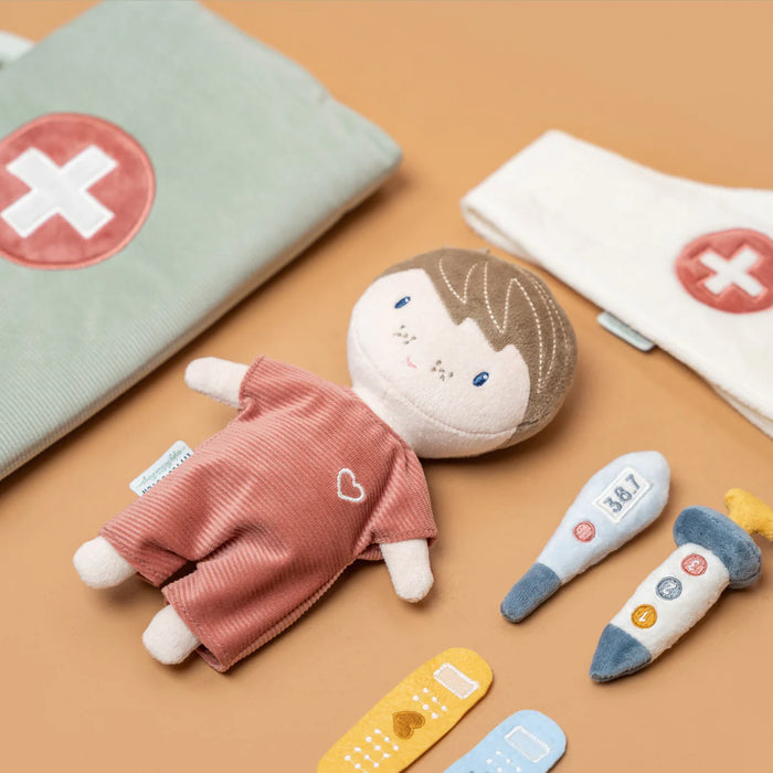 Little Dutch: Jim doll doctor playset