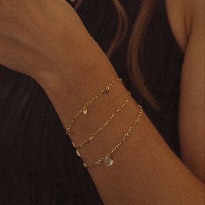 Wanderlust Life: Telltale Gold Chain Bracelet
