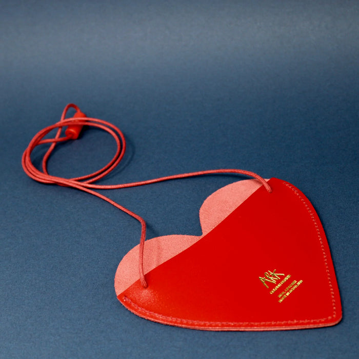Surprised Heart Pocket Purse