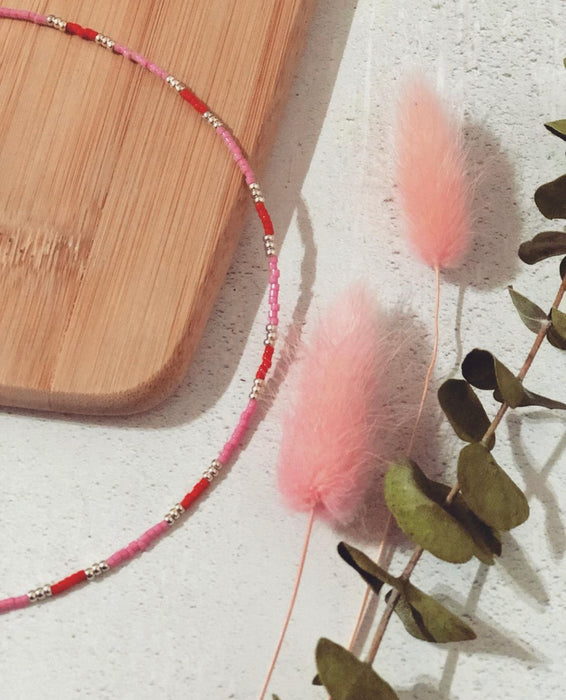Lee:Lie: Seed Bead necklace - pinks