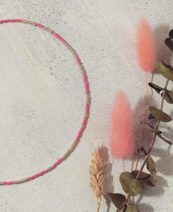 Lee:Lie: Seed Bead necklace - pinks